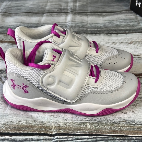 Under Armour UA GS Zone BB 2 Sneakers – White/Grey with Pink Accents – Size 6Y - Picture 1 of 12